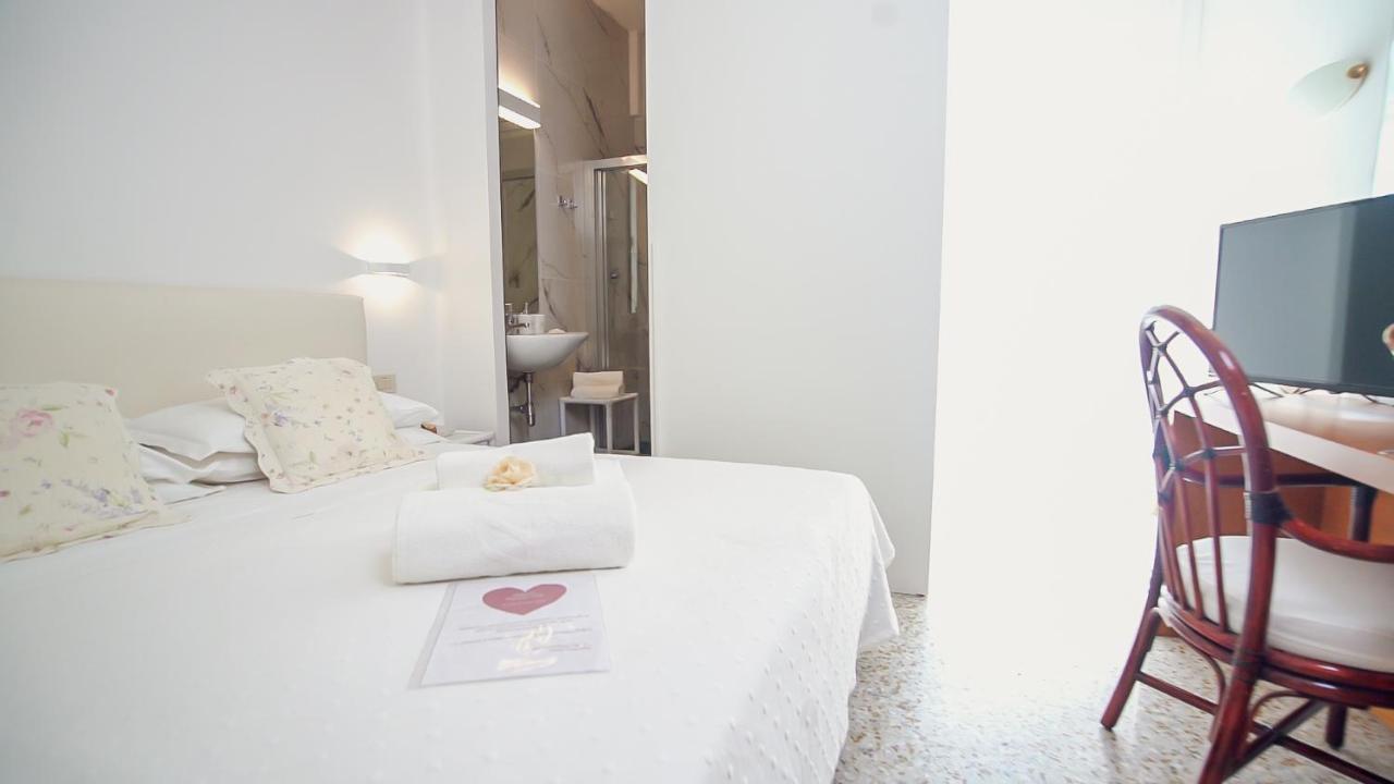 Hotel Pinocchio Cattolica Zewnętrze zdjęcie
